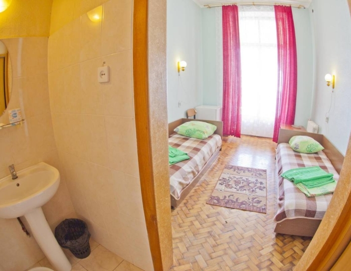 Номер 2-местный 1-комнатный с частичными удобствами корпус 1 - Санаторий «Горный» Курпаты