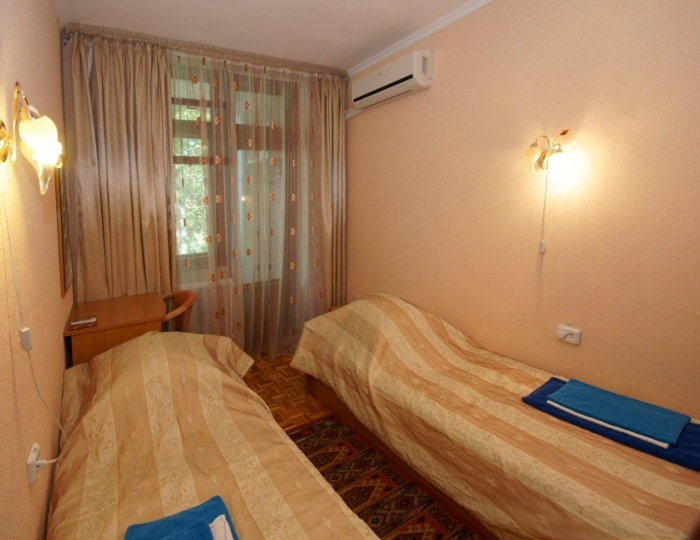 Стандарт 2-местный 2-комнатный ЮГ корпус 2 - Санаторий «Горный» Курпаты